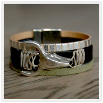 Bull op leer armband