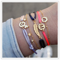 Stainless steel initial armbandje