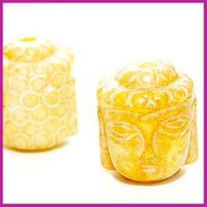 Jade gecarved Boedha 27x24mm Oker/beige