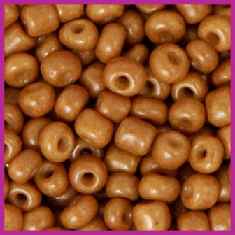 Rocailles 6/0 (4mm) Suger almond brown
