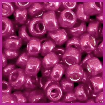 Rocailles 6/0 (4mm) metallic shine cerise pink
