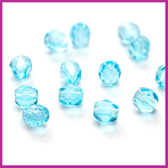 Glaskraal Tsjechisch facet 4mm Aquamarine blauw