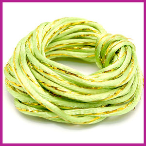 Satijnkoord met gouddraad Ø2 mm lime groen