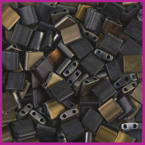 Miyuki TILA Czech coating matte valentinte 4561