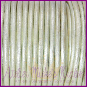 DQ leer rond 2 mm Chrysolite groen per 50cm