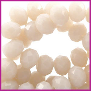 Glaskraal top facet disc 6x4mm Pastel silk beige opaque